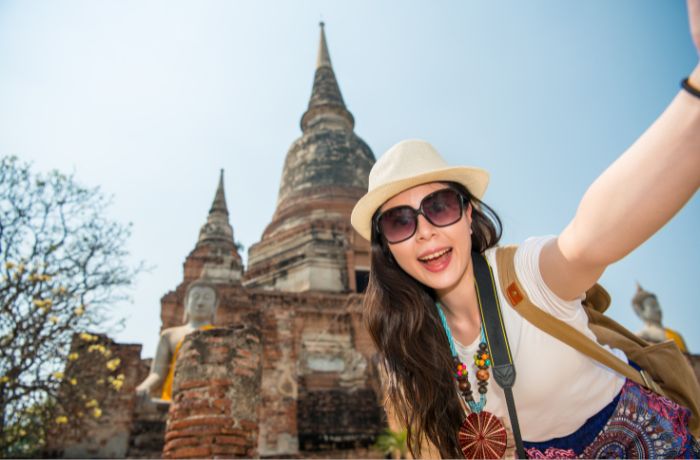 Capek Nggak Sih, Kalau Semua Tempat Kita Liburan Harus Didokumentasikan?