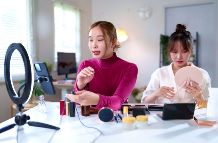 Cara Influencer Membentuk Cara Kita Melihat Sebuah Produk