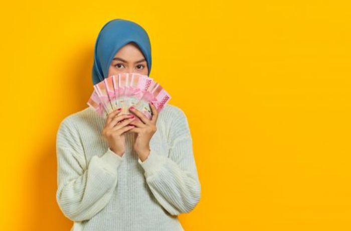 Menyelamatkan Keluarga Kelas Menengah di Tengah Ekonomi yang Kian Sulit