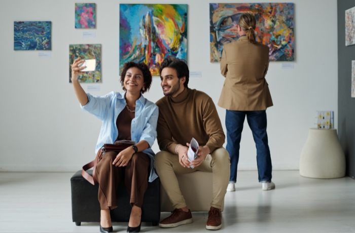 Orang Datang ke Pameran untuk Melihat Karya, atau Membuktikan Pernah Datang?