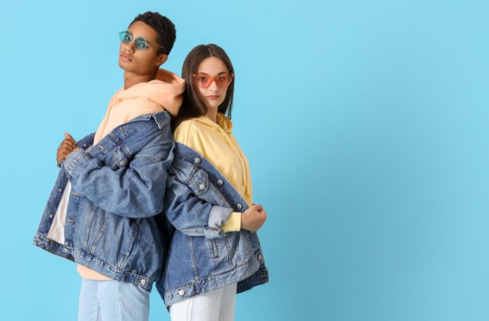 Padu Padan Warna dan Bahan, Rahasia Berpakaian Menarik Tanpa Harus Mahal