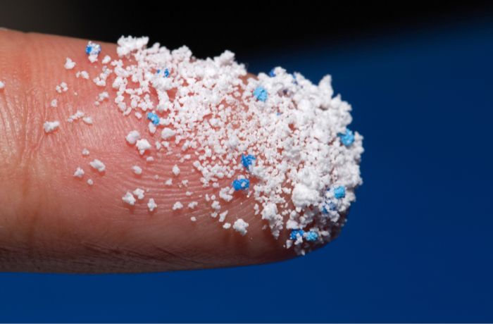 Senjata Pemusnah Massal Itu Bernama Microplastic