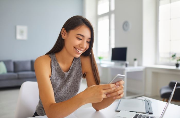 Siapa yang Masih Mau Membaca Tulisan Panjang di WhatsApp Group?